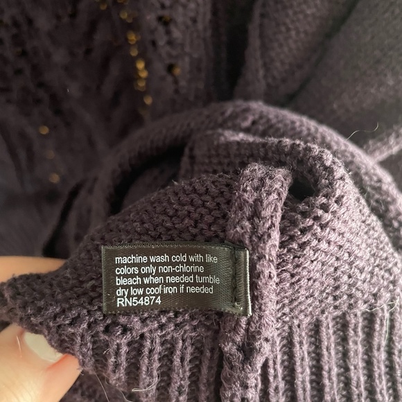 The Limited Plum Purple Chunky Knit V Neck Sweater - Picture 6 of 9